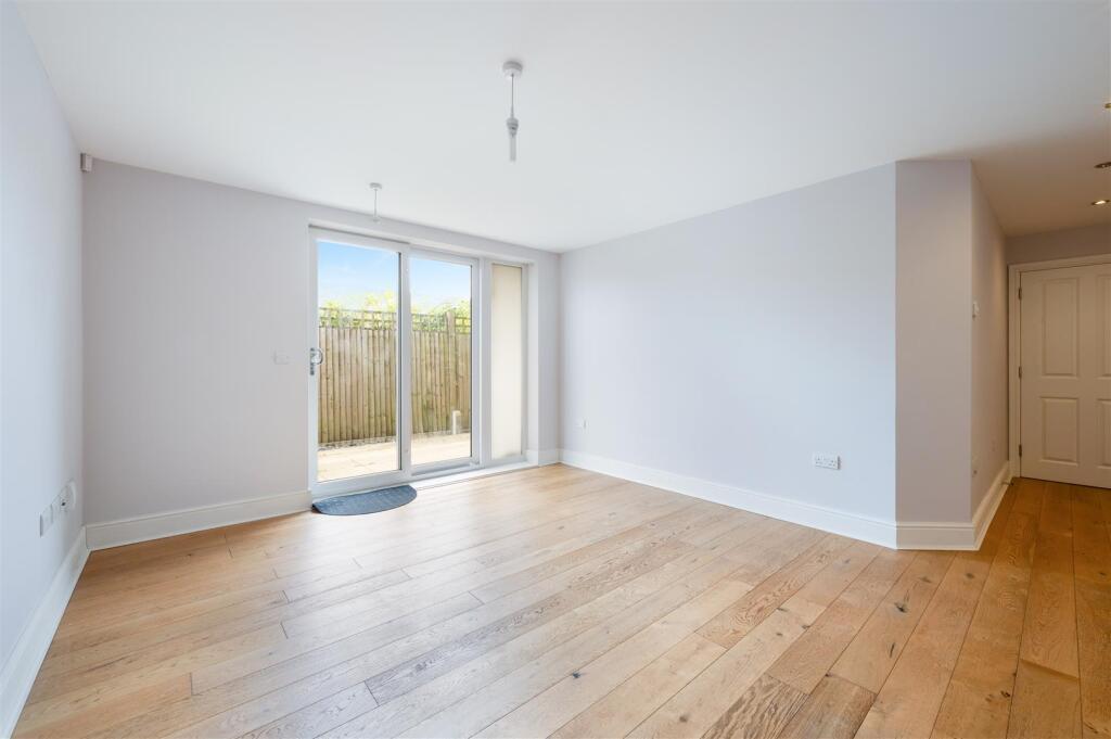 ACER HOUSE, FLAT  (10).jpg