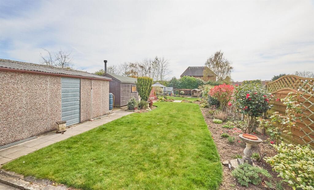 Hillside Road, BB 8.jpg