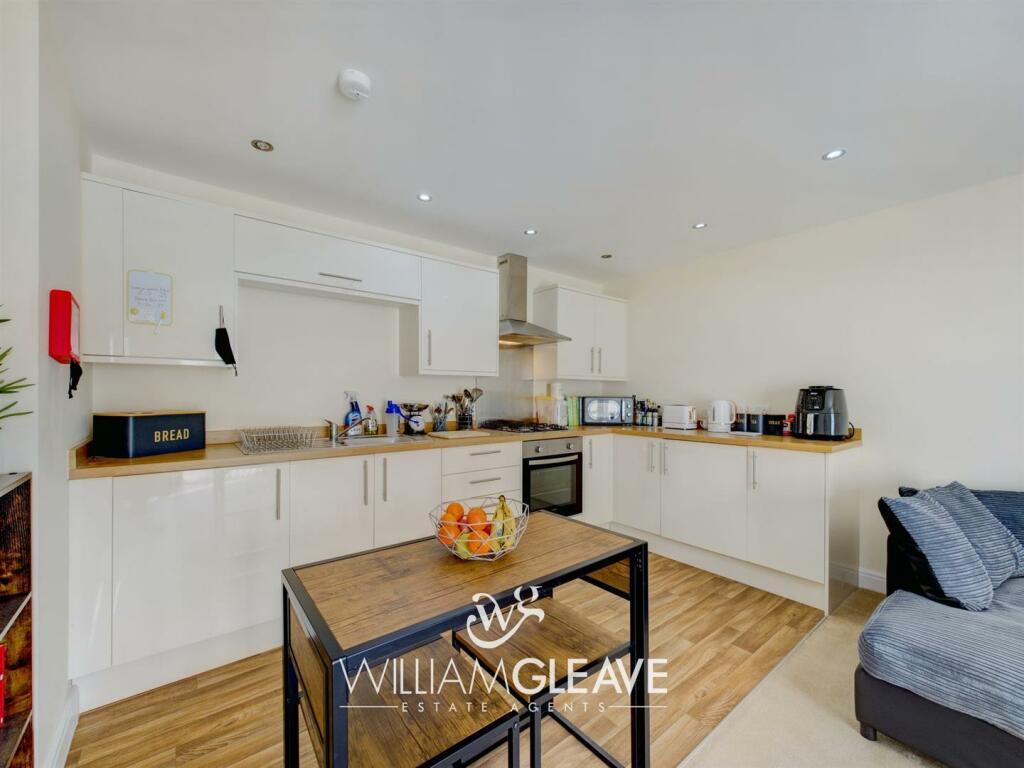 CAM01391G0-PR0071-ST