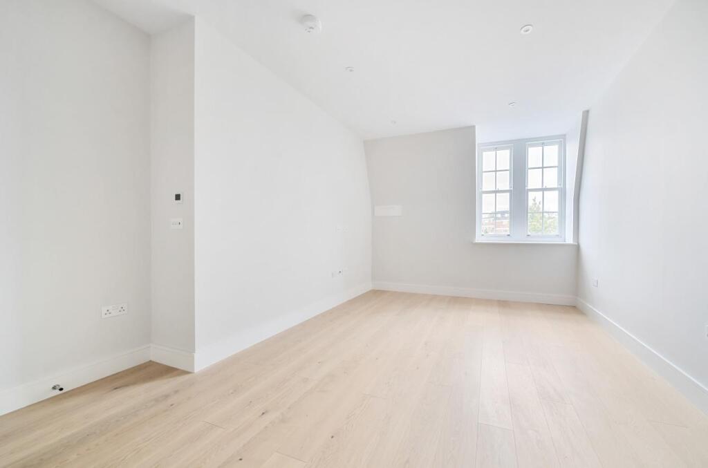 Davidson Frost-Wellings, DFW, Finchley Road, Londo
