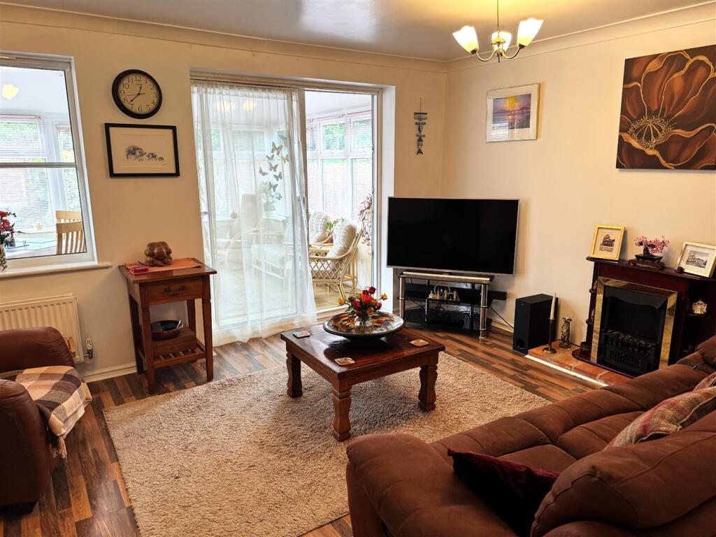 4 living room.JPG
