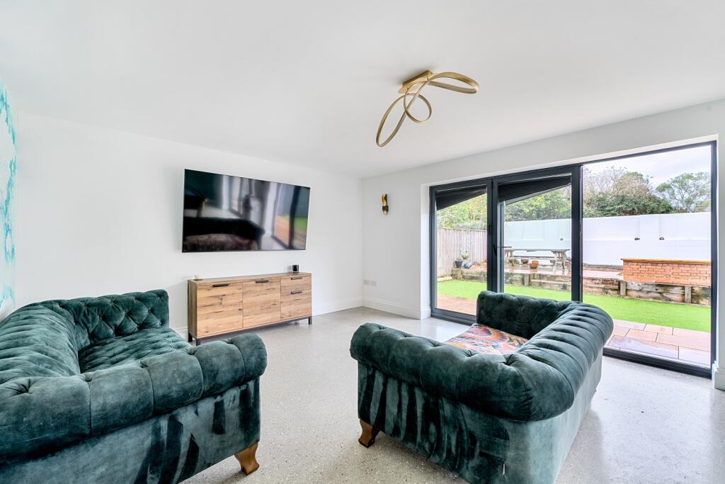 1372011-13-6909e88425c71