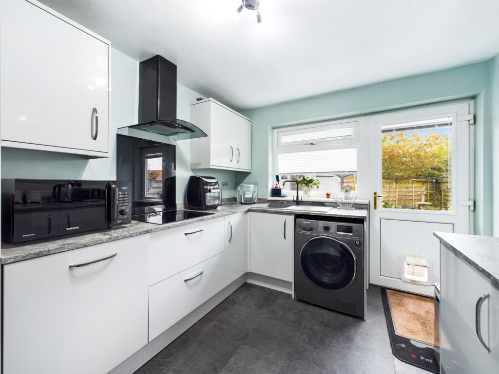 CAM03162G0-PR0178-STILL005