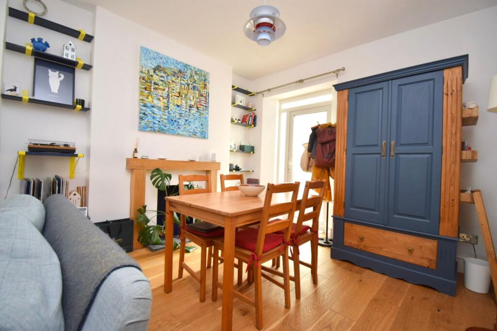 Open Plan Living Room/ Dining Room