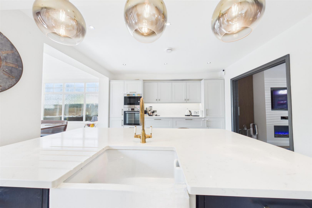 KItchen/ DIning Room