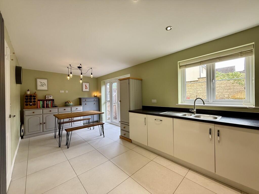 Kitchen/Dining Ro...