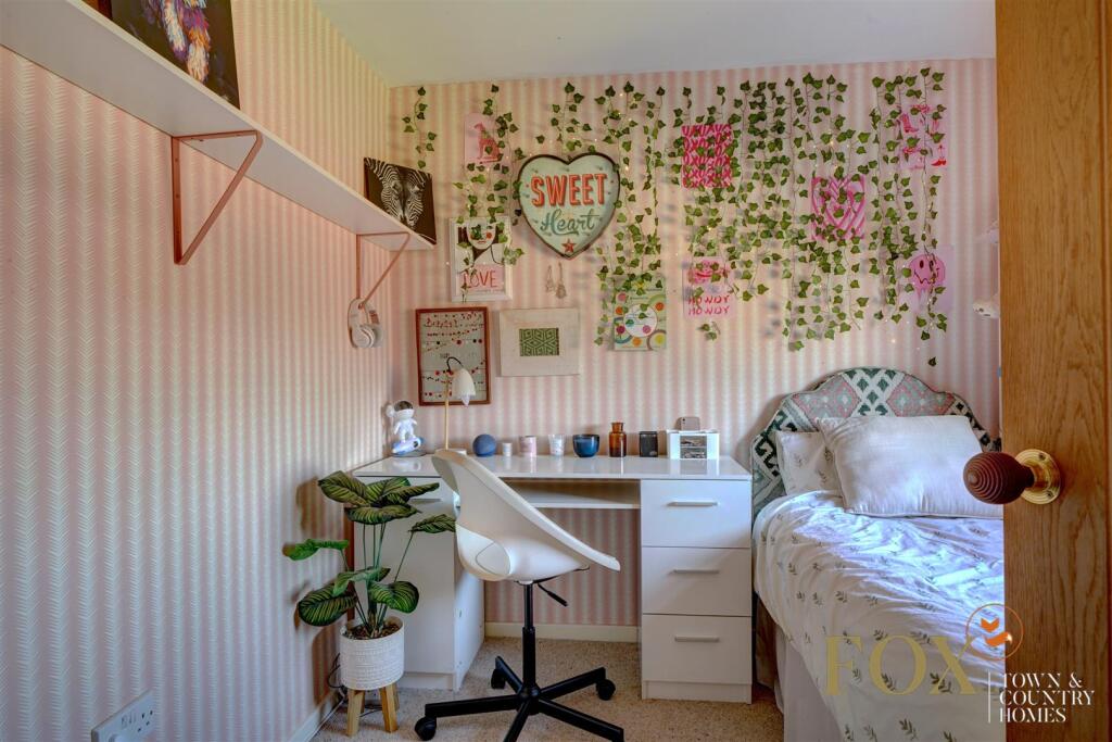 13 Hillsfield (17).jpg