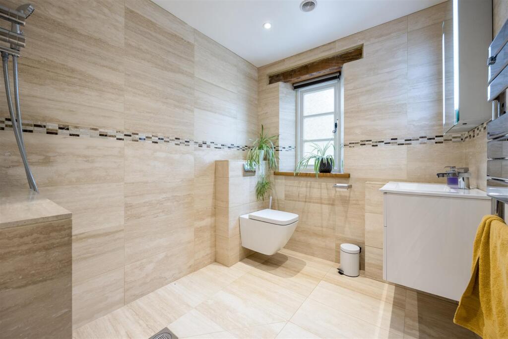 Downstairs wet room for annex