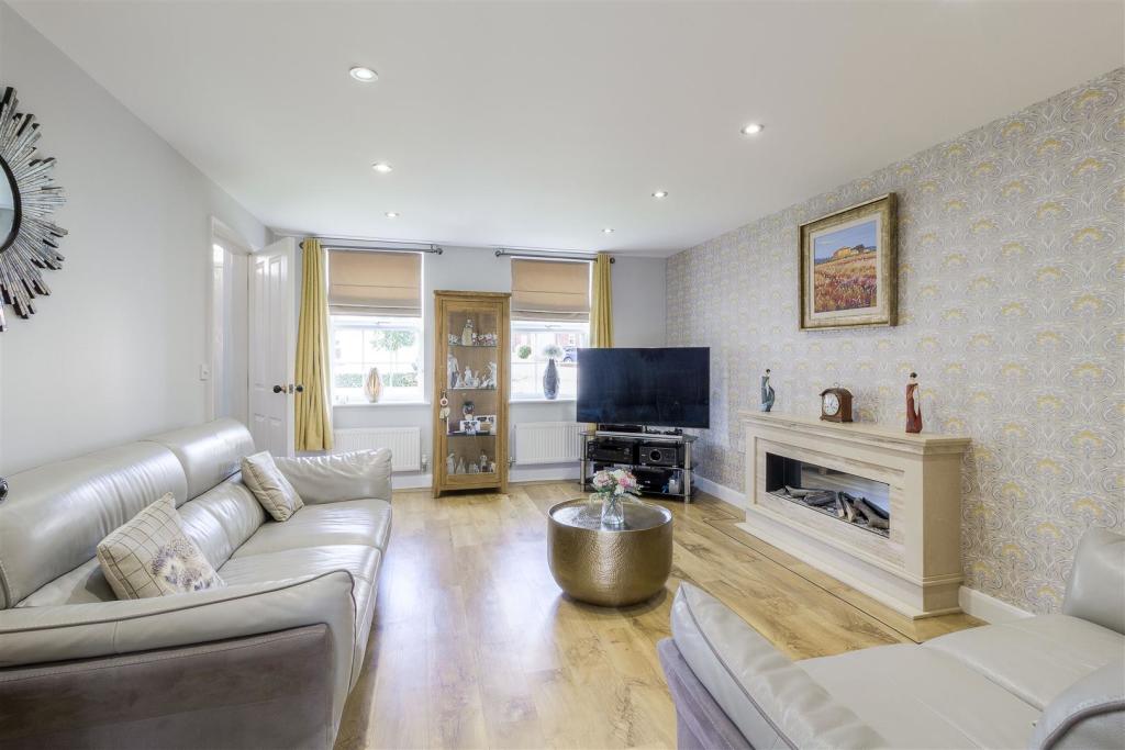 16 Dunbar Way [HIGHres] 006.jpg