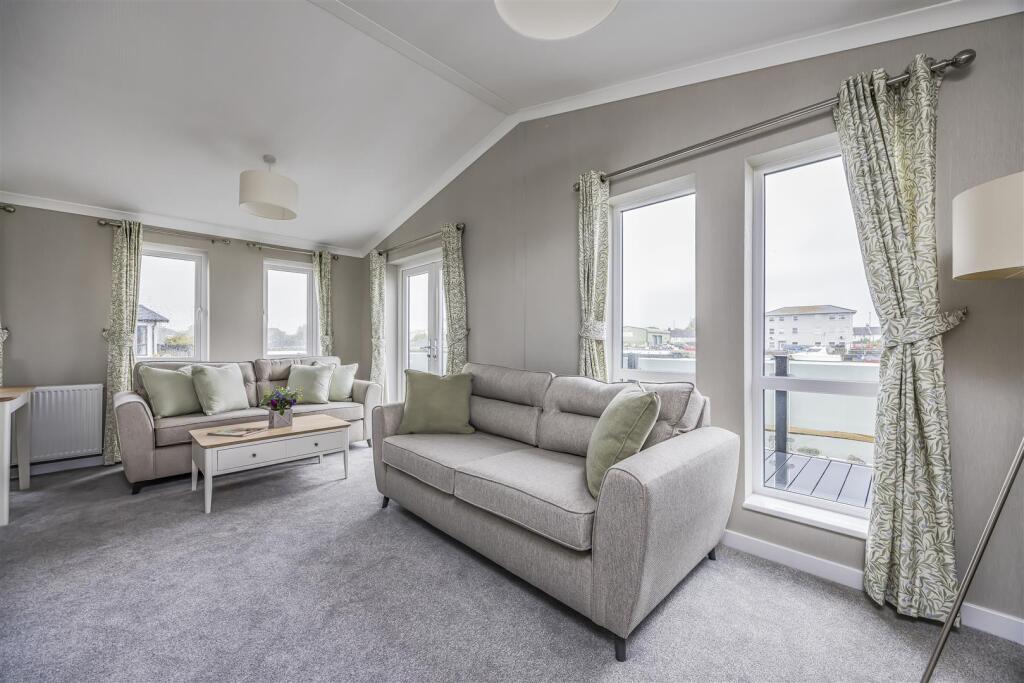 Plot 19 Littlehampton Marina-PorticoMarketing-35.j