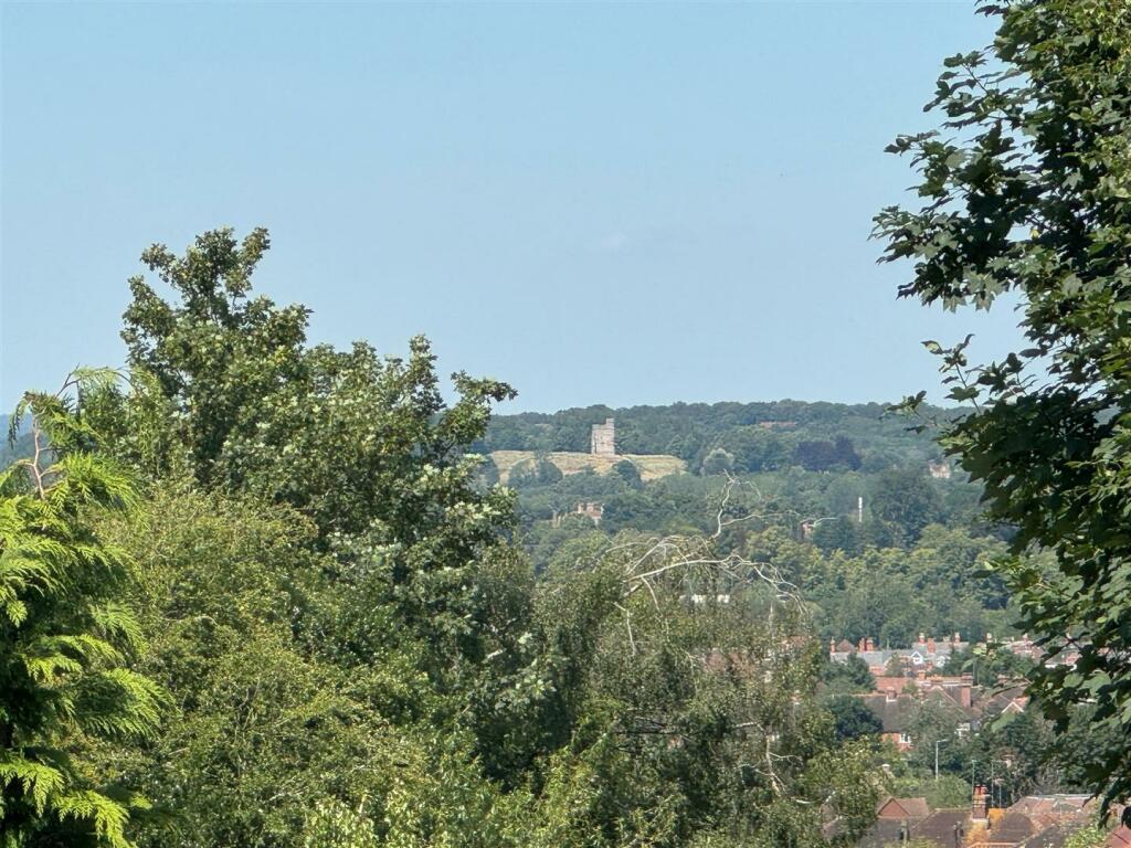 Donnington Castle View 1.JPG