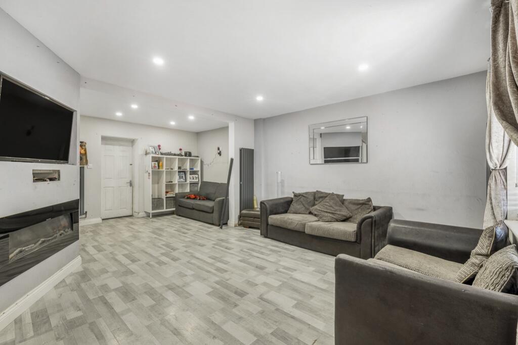 13 Cranesgate North (Whaplode St. Catherines)-13