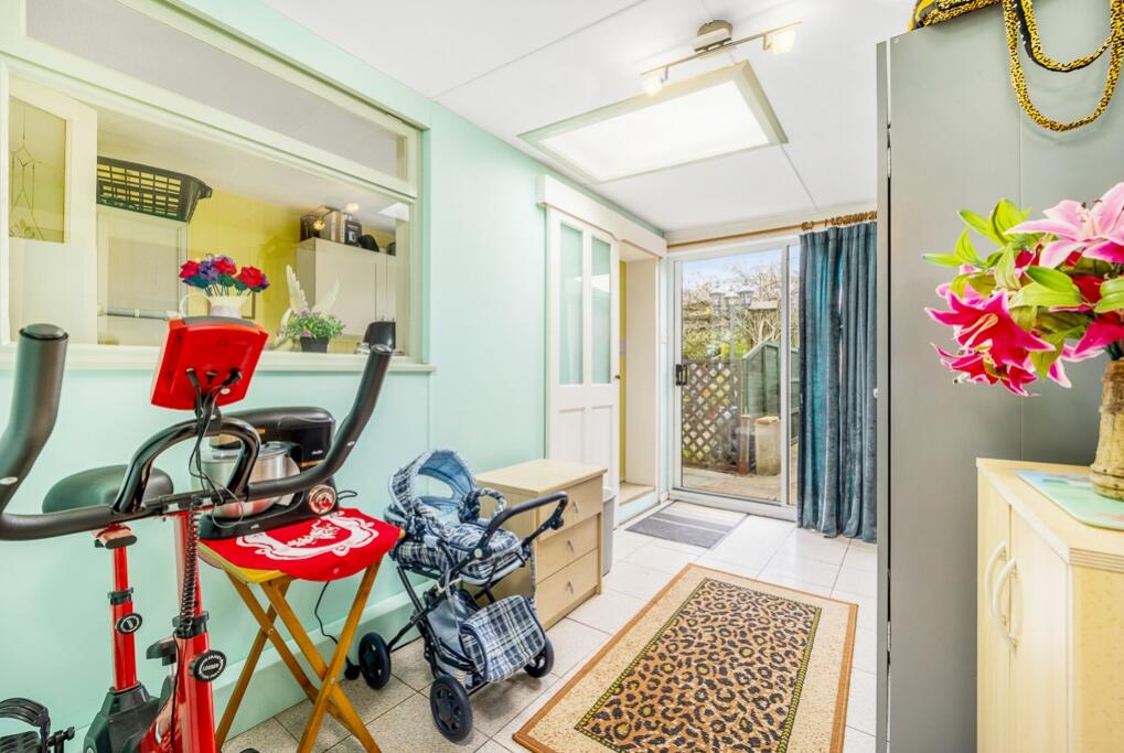 238 Broadgate (Weston)-19