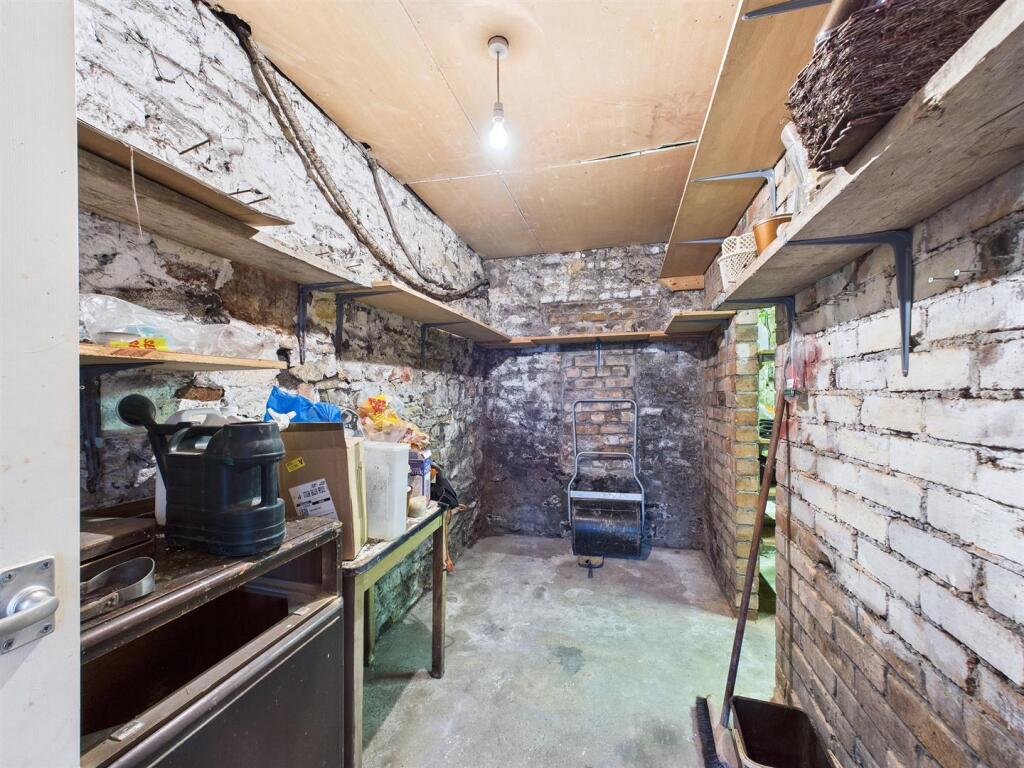 14 - 3-bedroom terraced house.jpg