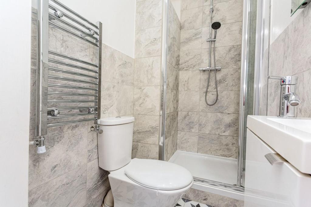 En-suite One