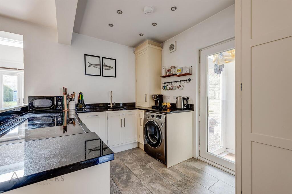 30HollinsLane(Interior)(7of26).jpg