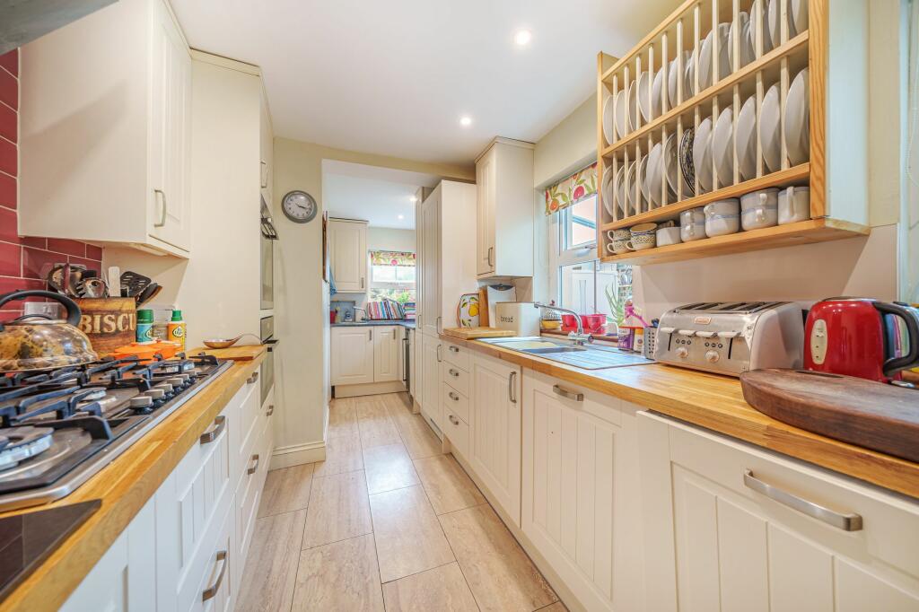Kitchen (2)