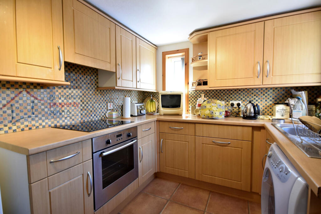 kitchen .JPG
