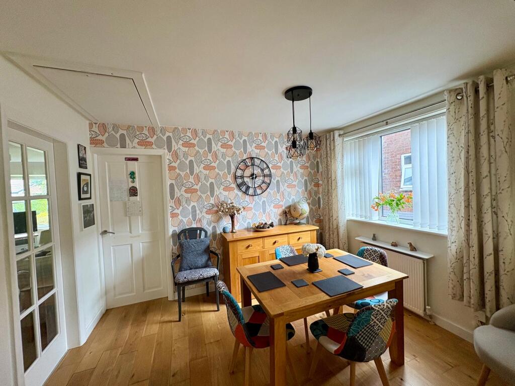 14 Howard Kitchen Diner 2.jpg