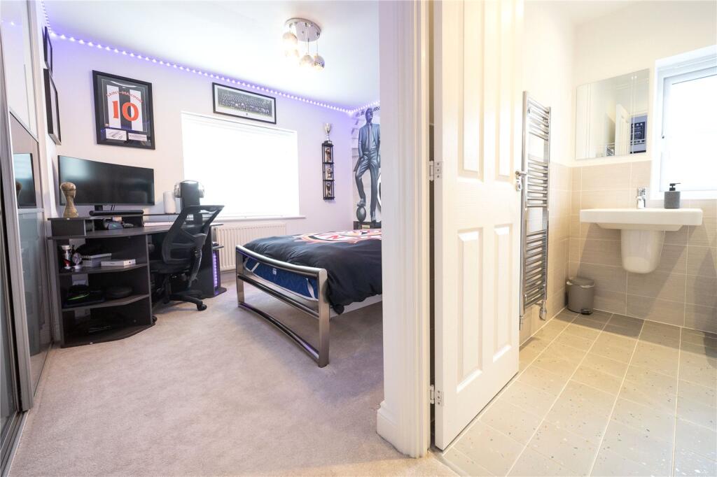 Ensuite