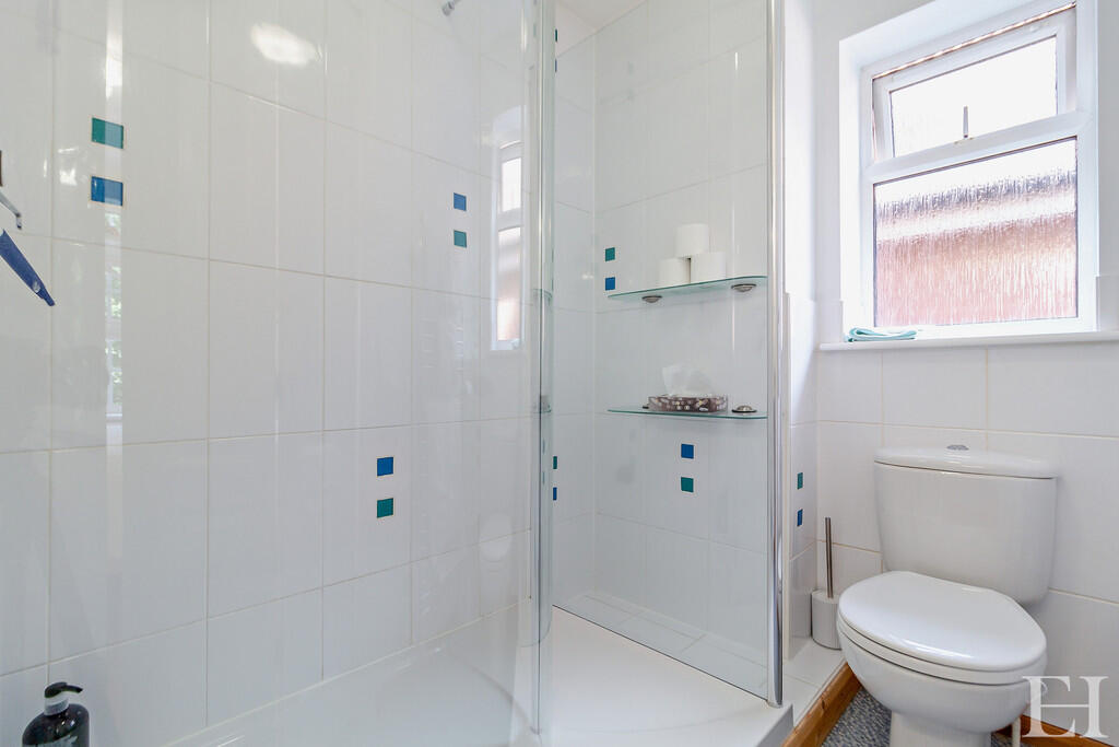 8605761-interiorW...