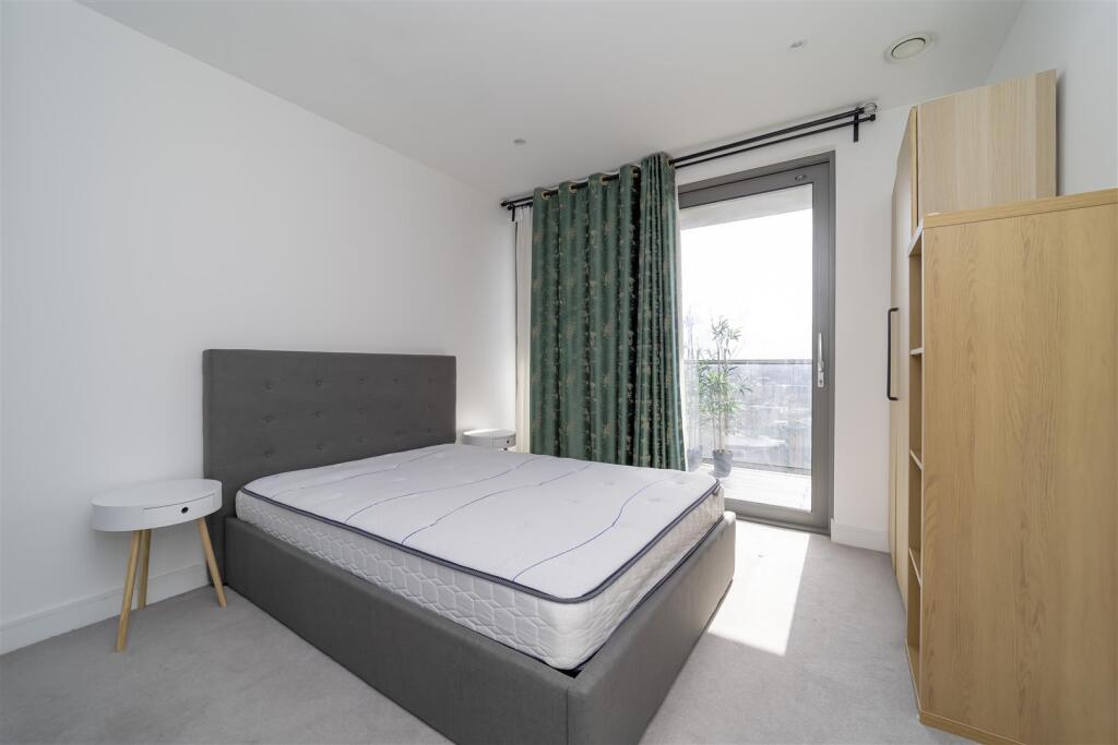 Bedroom  .jpg