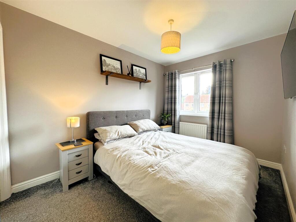 Bed 1 .jpg