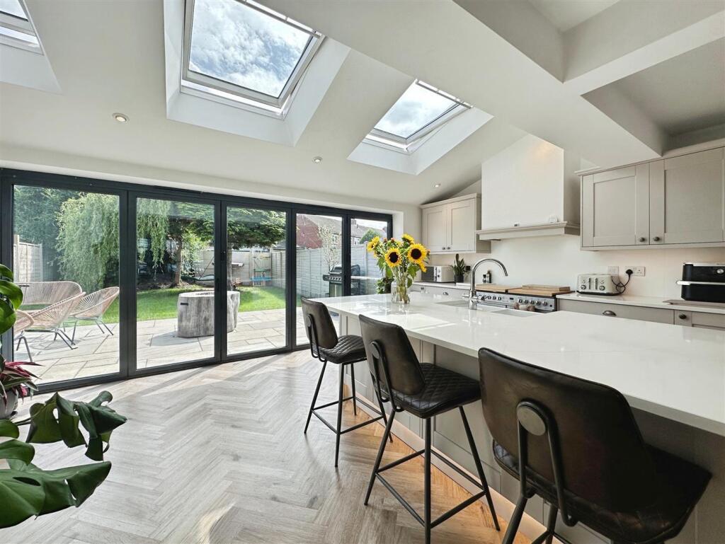 c31c2e93--4221-AC8B-ABB237C1EB43-61268-000013EA994