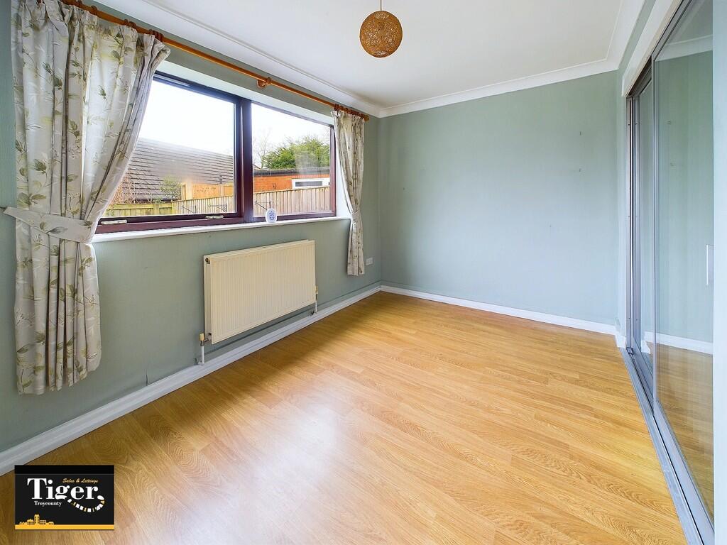 CAM02176G0-PR0448...