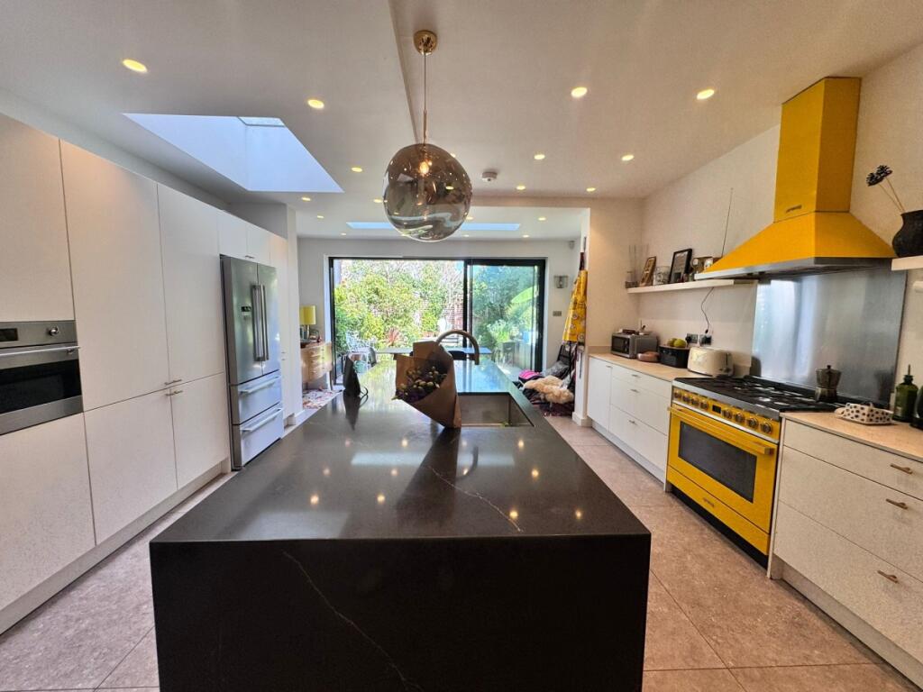 Rathcoolea01afbe2...