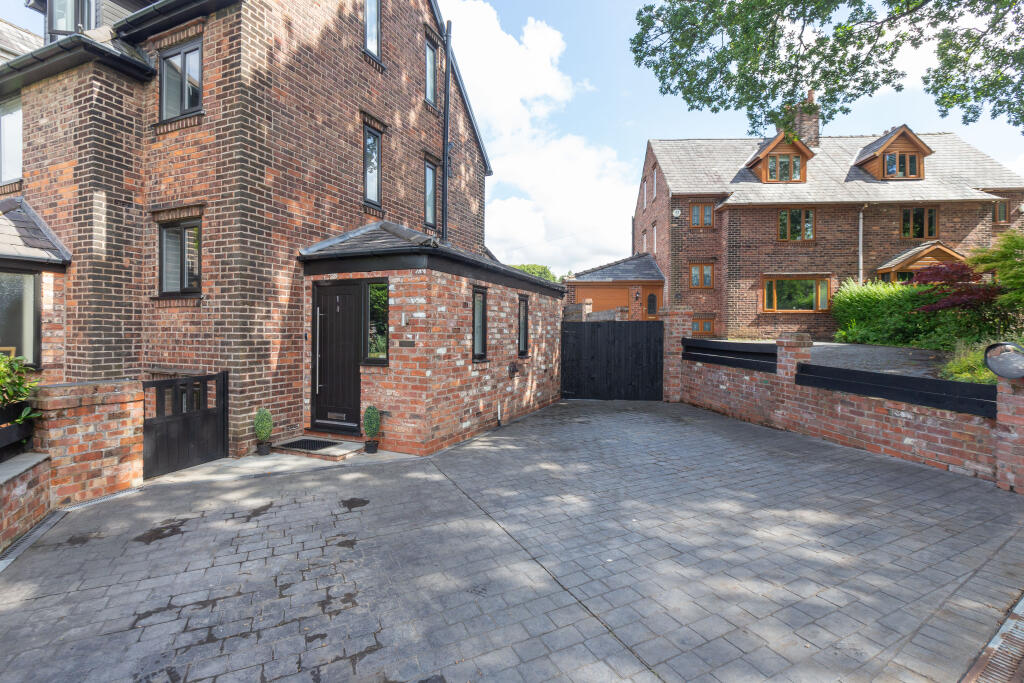 Priavte Driveway