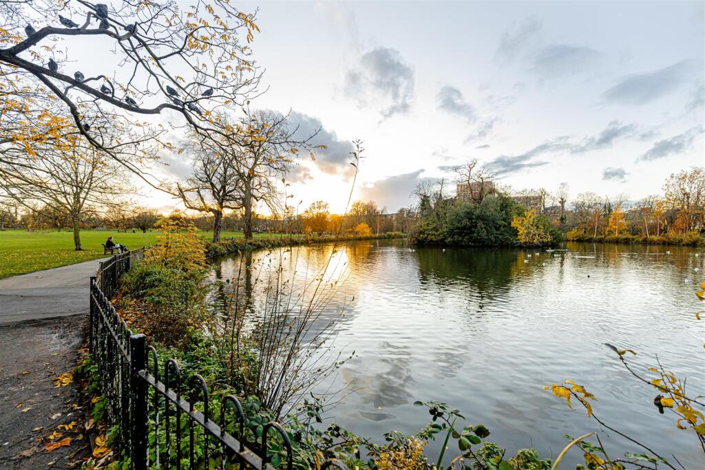 Lordship Park (4).jpg