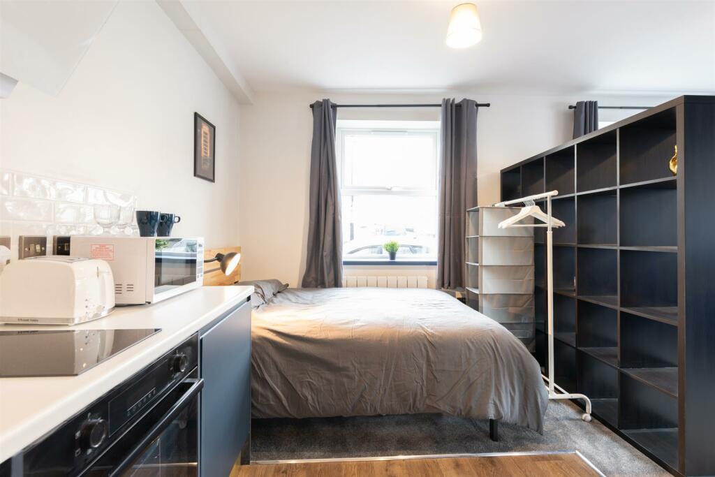 Flat 1 Flats 1-4 at 81 Devon Road Bristol BS5 6ED 