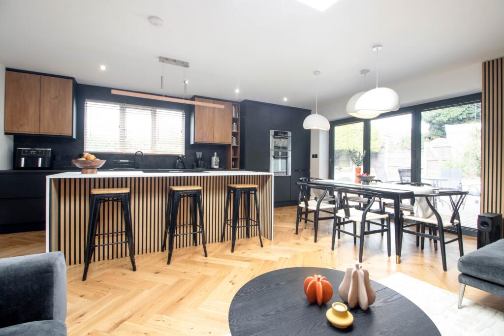 Kitchen-Area_