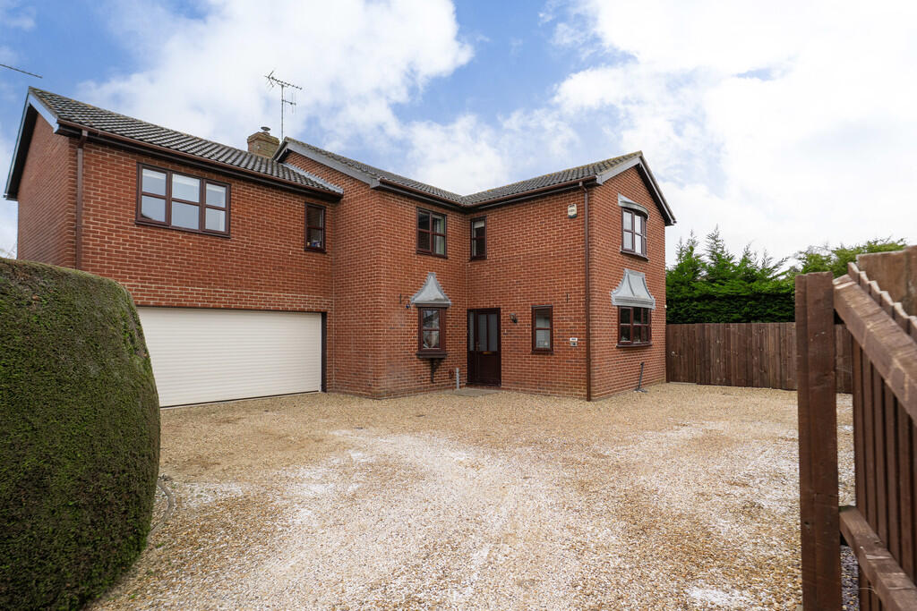 Wisteria Way , Bourne