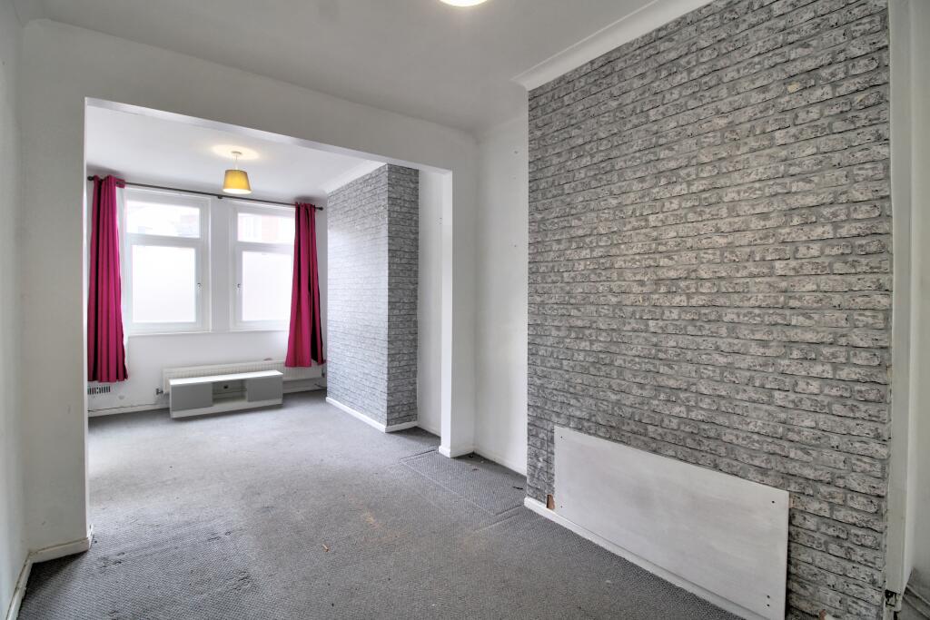 IMG_1482_3_4_Interior 4