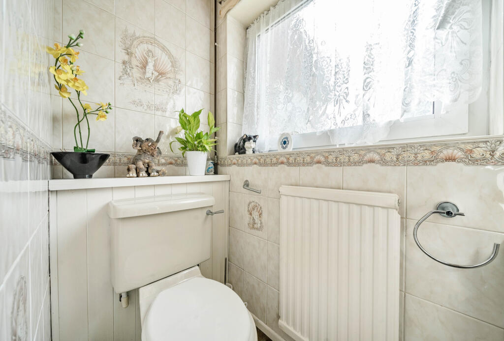 1298806-10-6839e6...