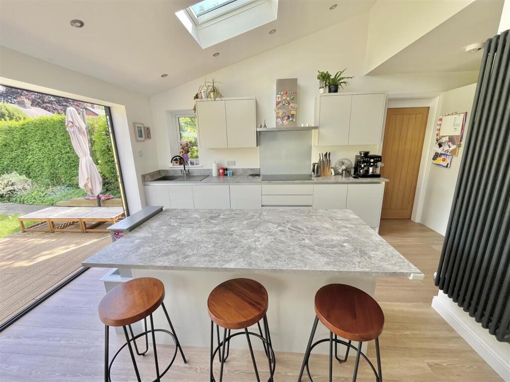 Dining Kitchen Aspect  5