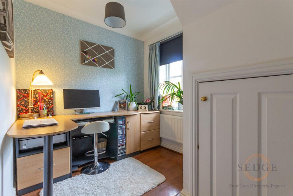 15 st james way -08.jpg