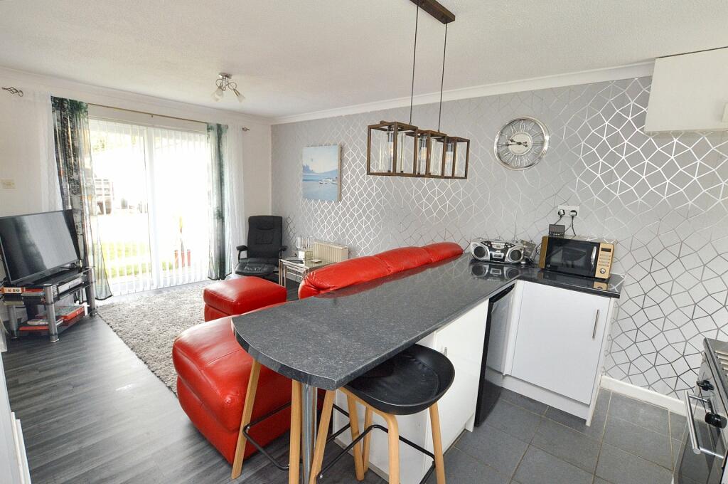 Living Room/Kitchen