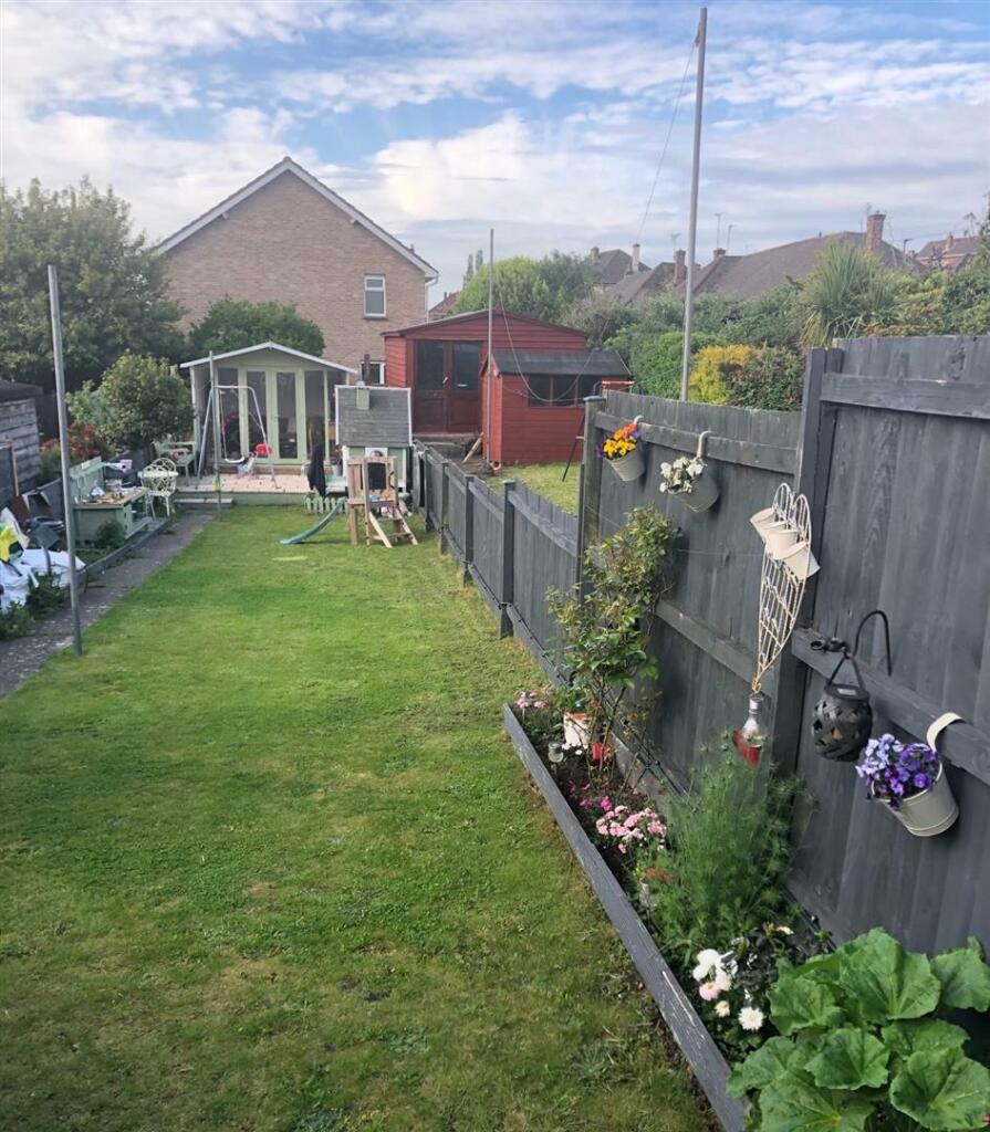 Garden 2.jpg