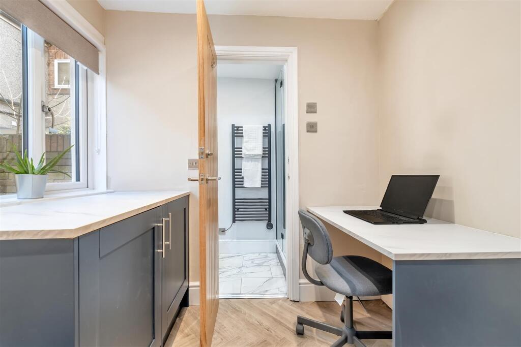Apt 1, 6 Mapperley Park Drive Mapperley NG3 5BX
