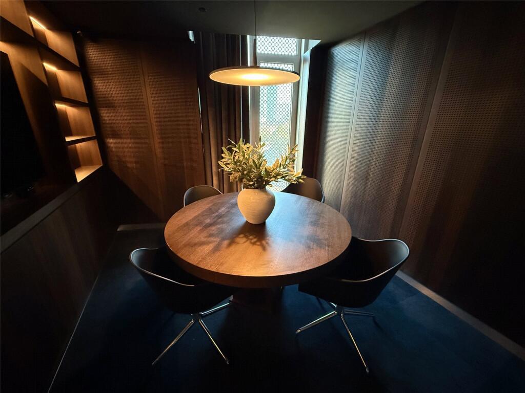 Vista River Tower, 1 Trinity Way , Manchester, M3