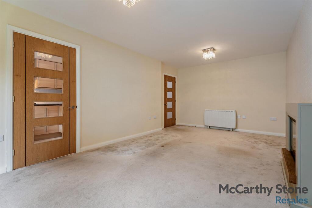 8661590-interior13-800.jpg