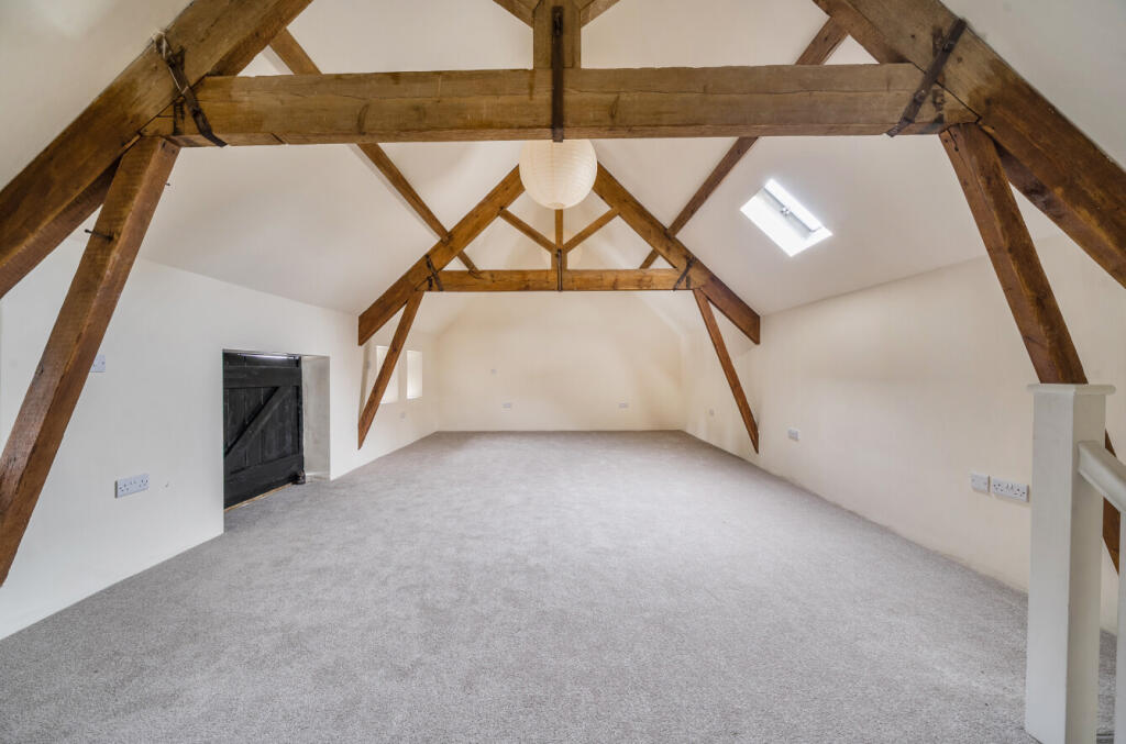 1369380-10-690a2f...