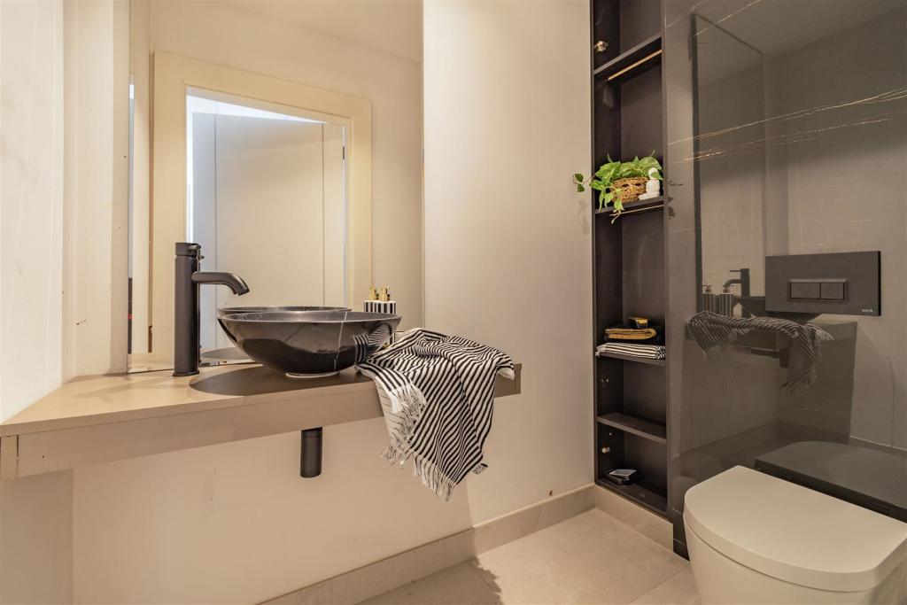 8496053-interior27.jpg