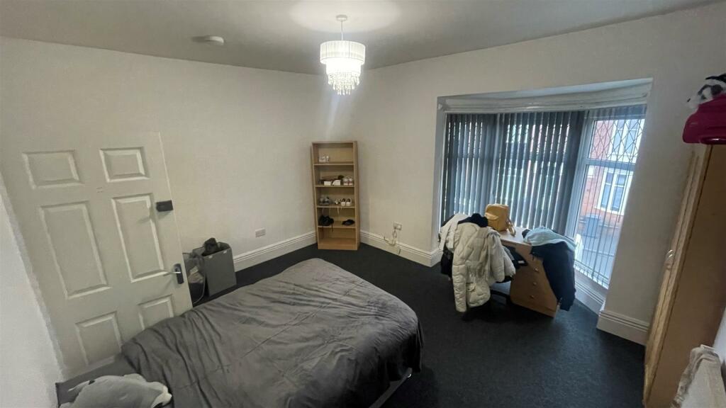 41 Heathcote Street  Bedroom 4.1.jpg