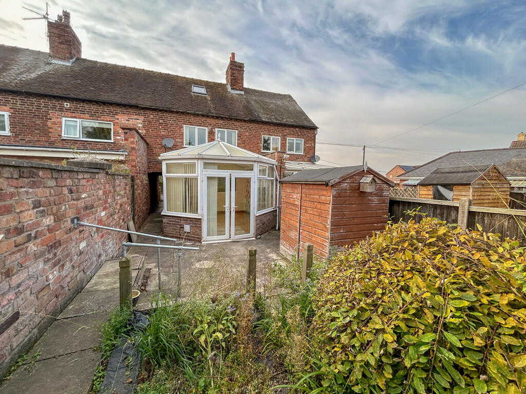 garden rear of ho...