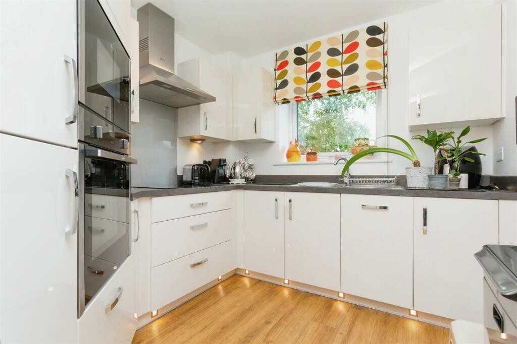 Kitchen pic.jpg