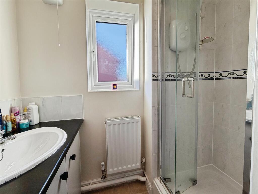 c4d71e04--4BA6-93D3-2A1DD68324E3-66107-00001A95BEF